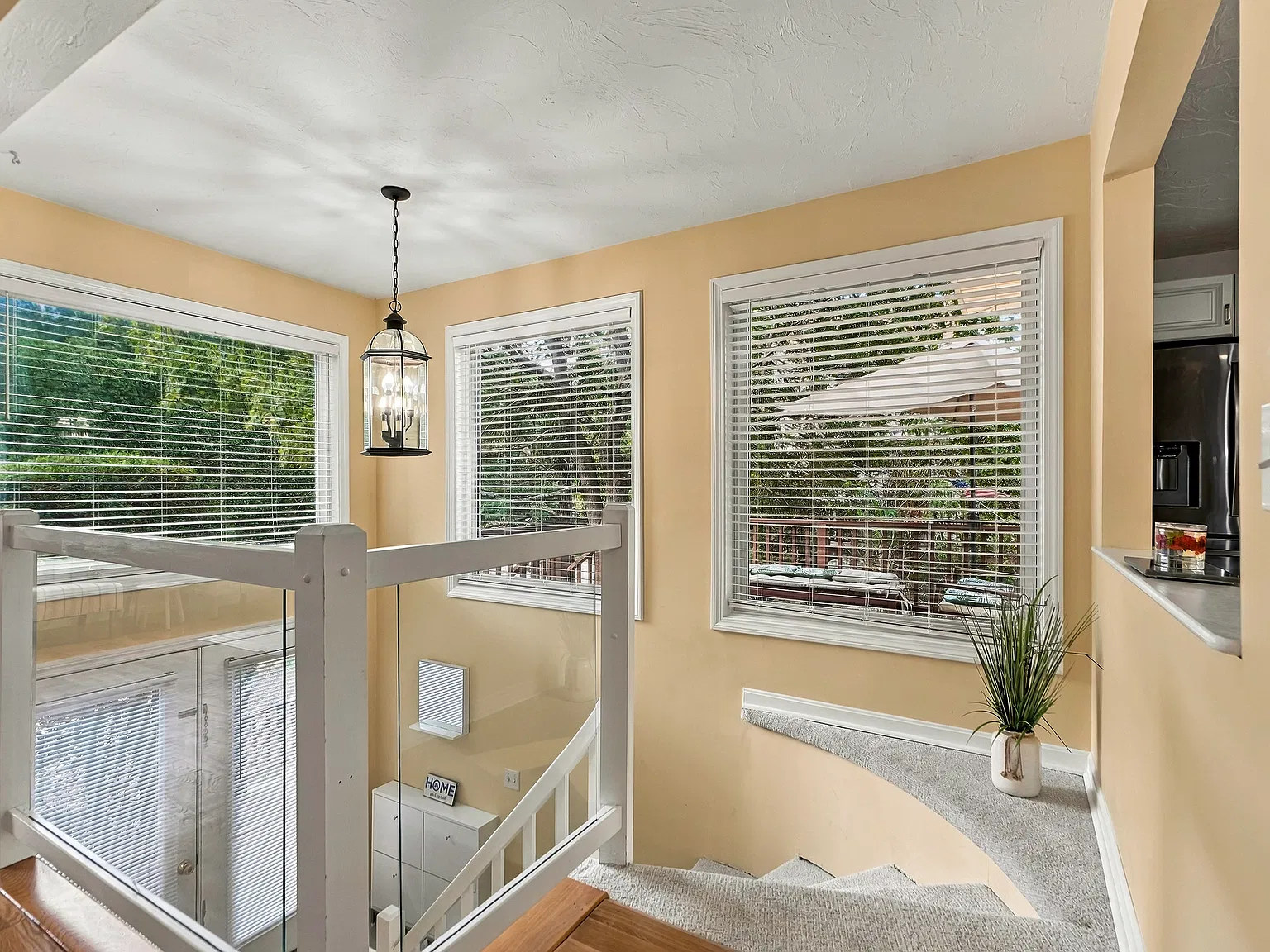 2 bed, 2.5 bath, 1946 sqft, $3,450 — Photo 4