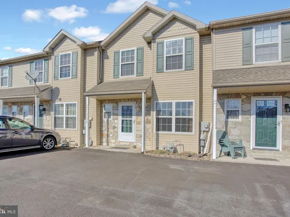 708 Golden Dr, Blandon, PA 19510