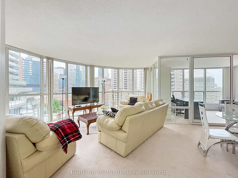 24 Wellesley St W #1113 — Photo 24