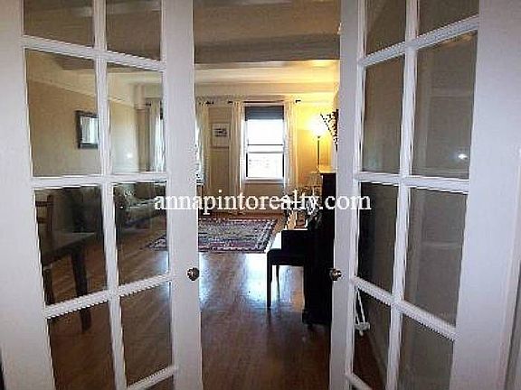 FRENCH DOORS