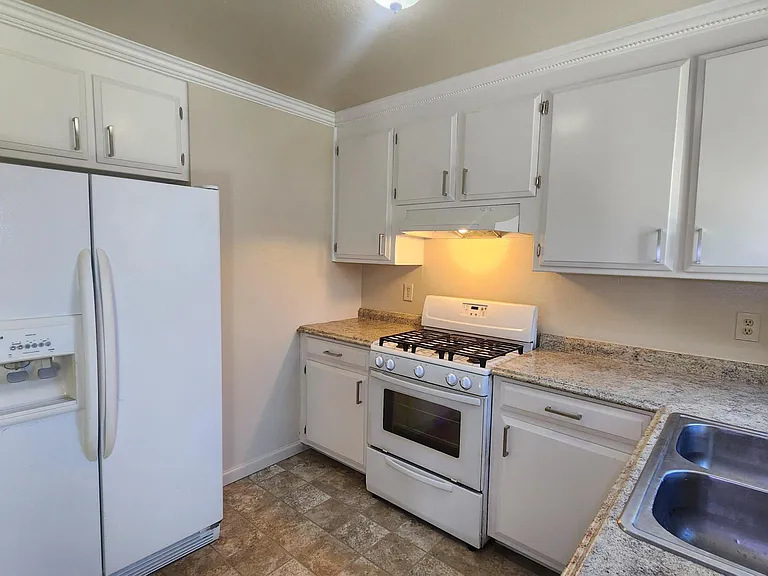 6013 Brett Dr — Photo 13