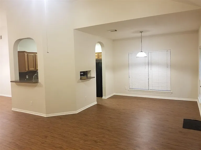 2406 Hawks Rd — Photo 6