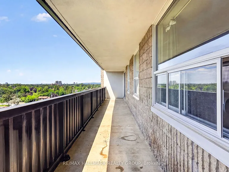 1380 Prince Of Wales Dr #703 — Photo 31