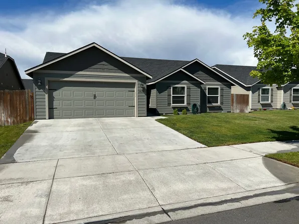1626 E Filmore Dr, Moses Lake, WA 98837