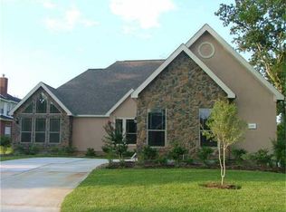 152 Monterrey Rd E, Montgomery, TX 77356