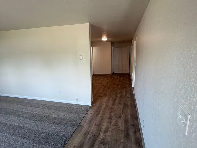 3998 Linn Ave SE — Photo 7