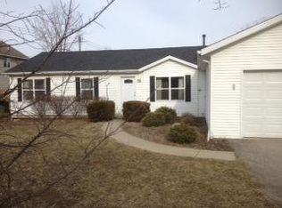 1660 N Maple Rd, Ann Arbor, MI 48103