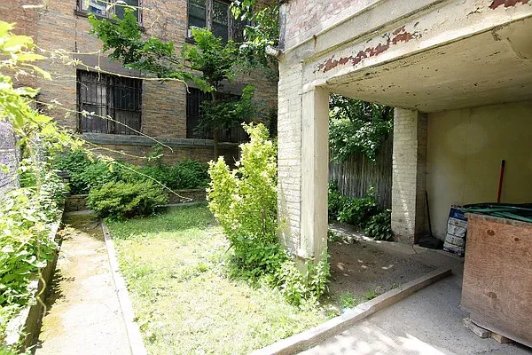 Rented by JK Dansar Corp | media 33