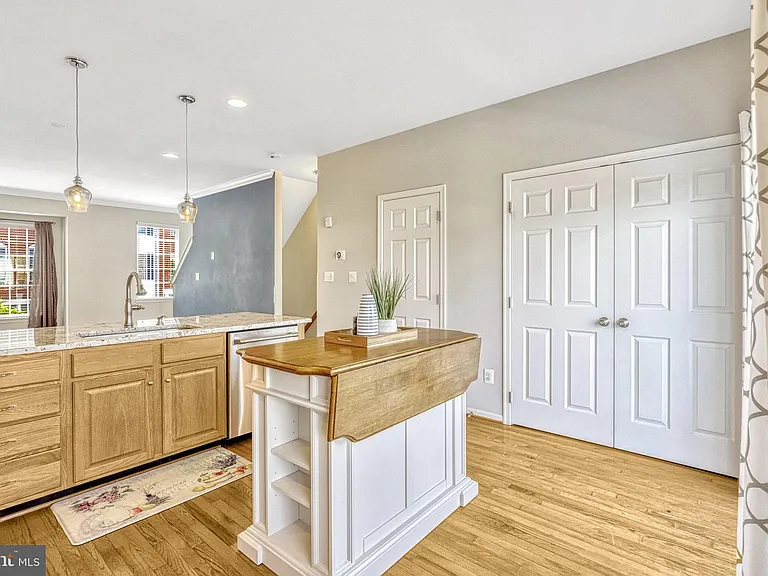 25368 Shipley Ter — Photo 9