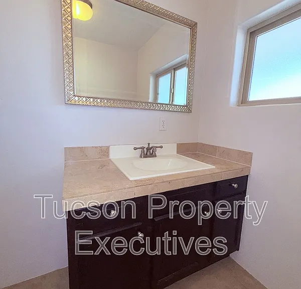 2925 N Estrella Ave #1 — Photo 4