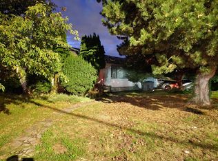 13873 Grosvenor Rd, Surrey, BC V3R 5G2
