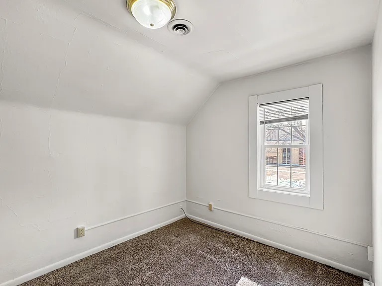 414 3rd Ave S #A — Photo 7