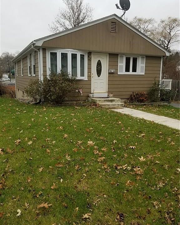 1st image of 12 Wentworth St