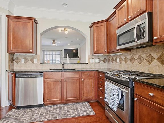 3rd image of 4802 Seldon Way SE