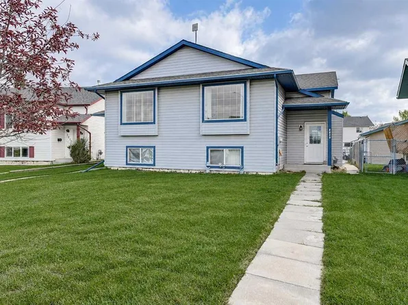 7209 SW 105th St, Grande Prairie, AB T8W 2S6