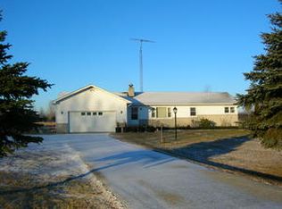 423 N Lakeshore Rd, Port Sanilac, MI 48469