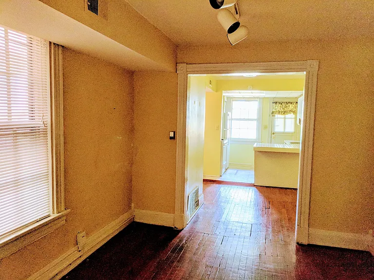 3312 Ellwood Ave.* — Photo 16