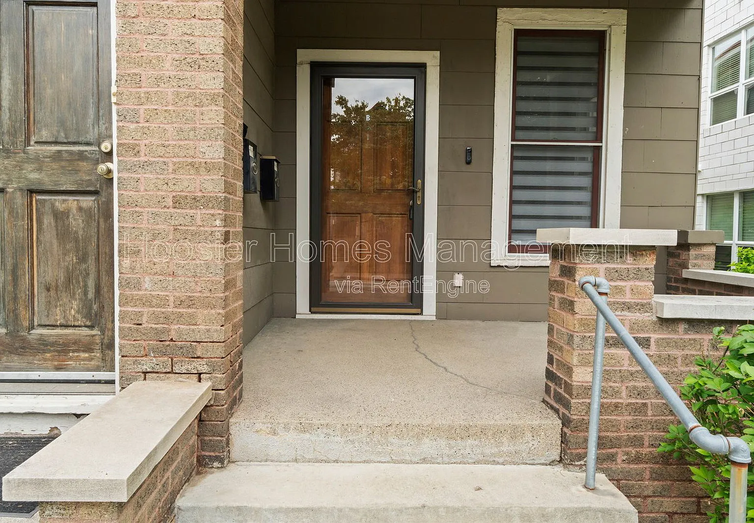 2 bed, 1.5 bath, 1018 sqft, $1,825 — Photo 2