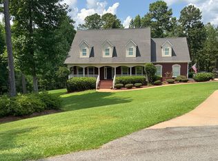 541 Oak Hill Ln, Gray, GA 31032