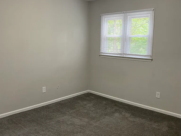 400 College Place Ave #E3 — Photo 4