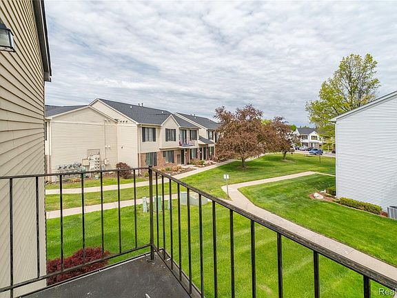 5th image of 42564 Saratoga Rd #31