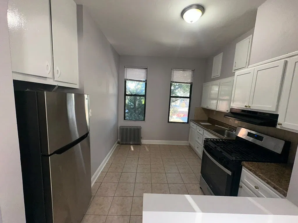 2 bed, $2,700 — Photo 1