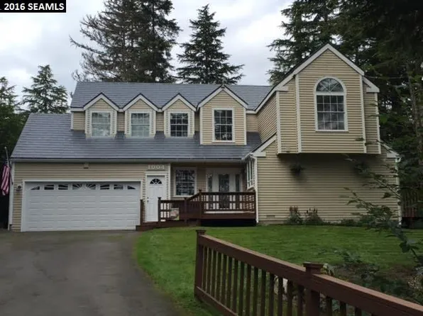 1004 Wee Burn Dr, Juneau, AK 99801
