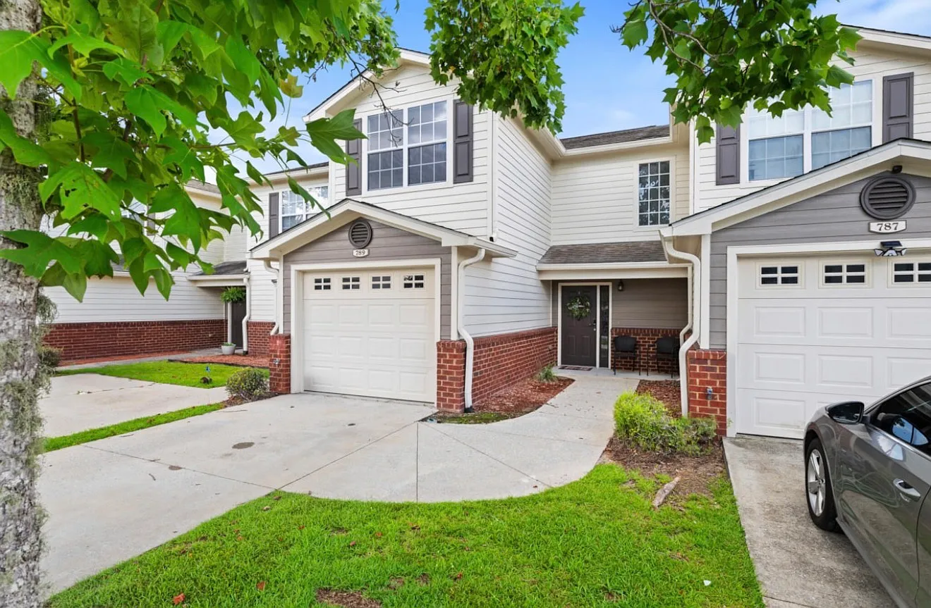 789 Majestic Dr — Photo 1