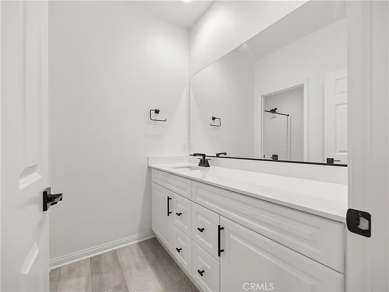 27448 Pioneer Ct — Photo 39
