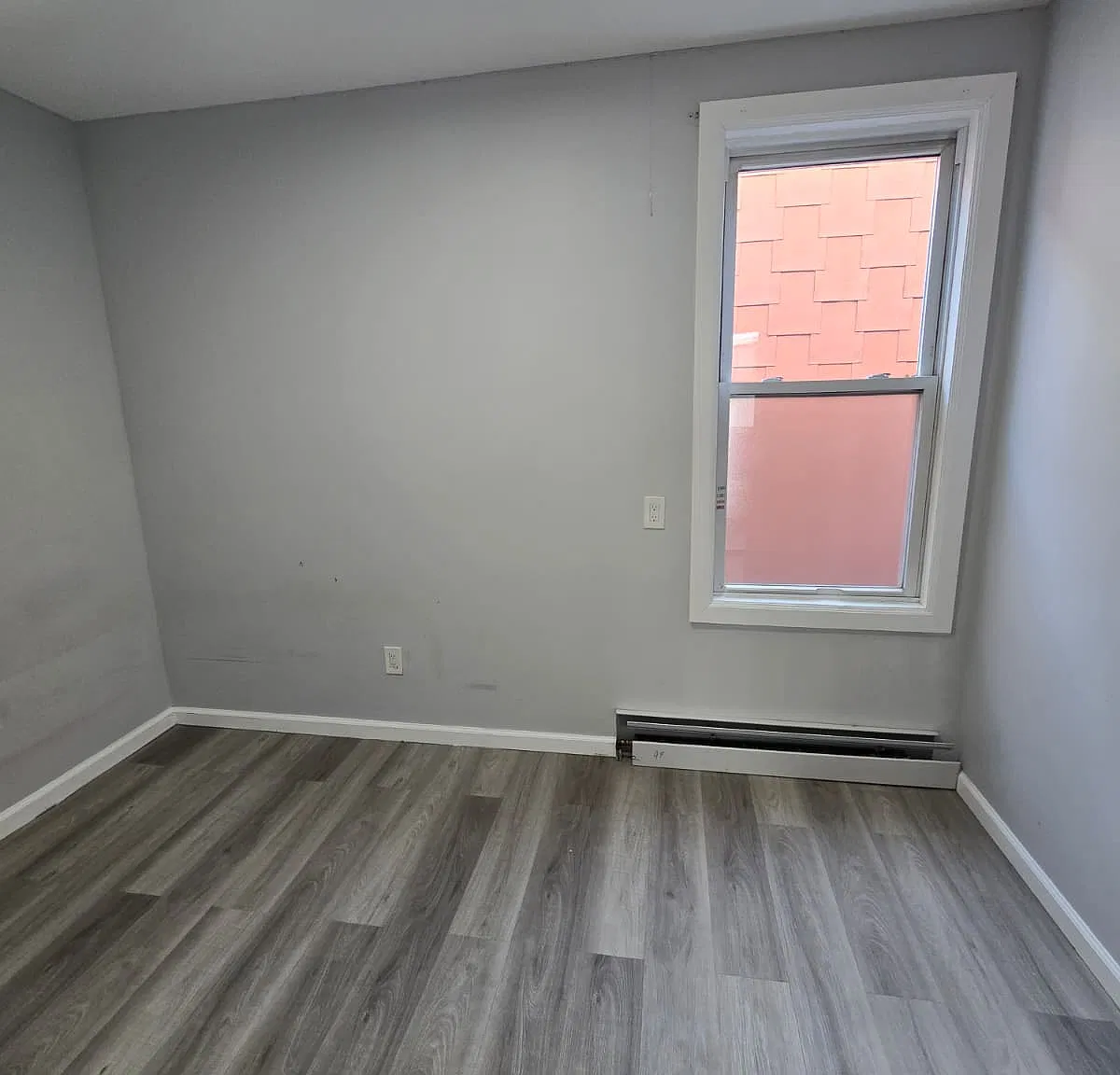 4 bed, $2,500 — Photo 4