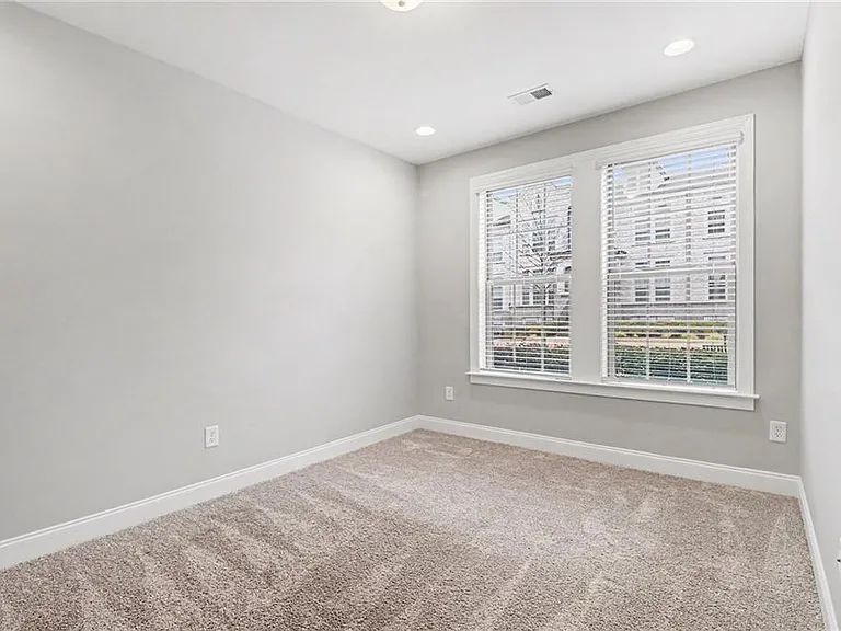 1258 Epping Ln — Photo 18