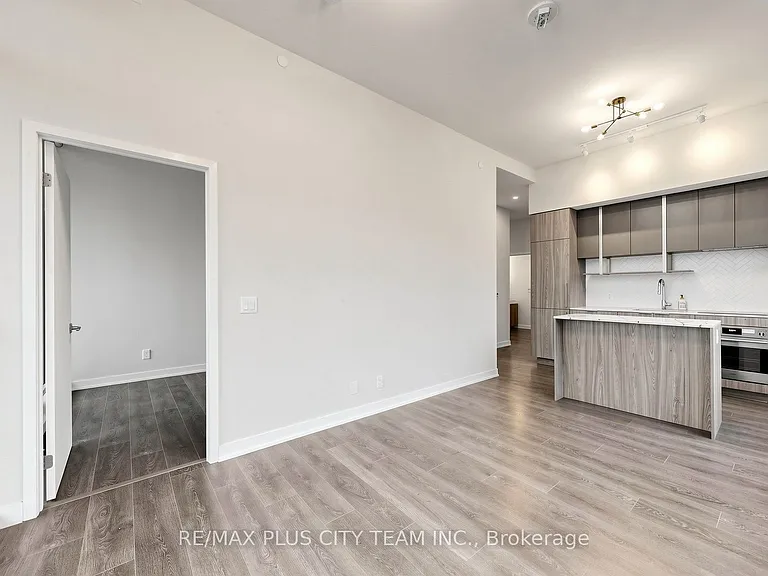 15 Holmes Ave #407 — Photo 6