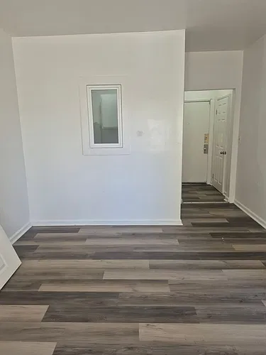 Floor plan 302