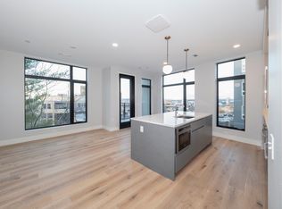 195 Washington St #525, Brighton, MA 02135