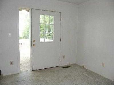 1st image of 409 Shotka St