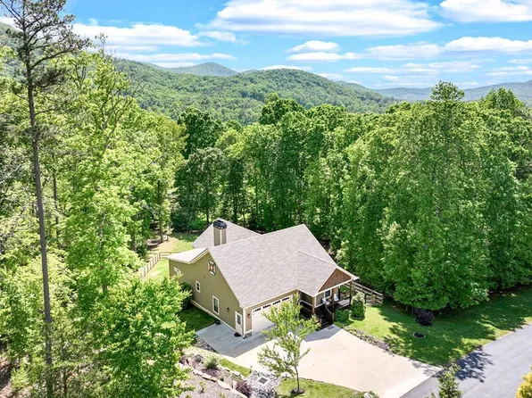 2068 Gallatin Rd, Young Harris, GA 30582
