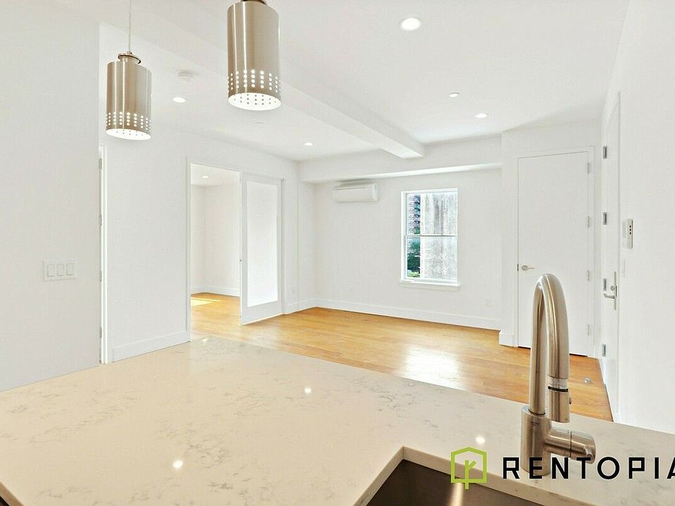 1st image of 61 Montrose Ave #4N