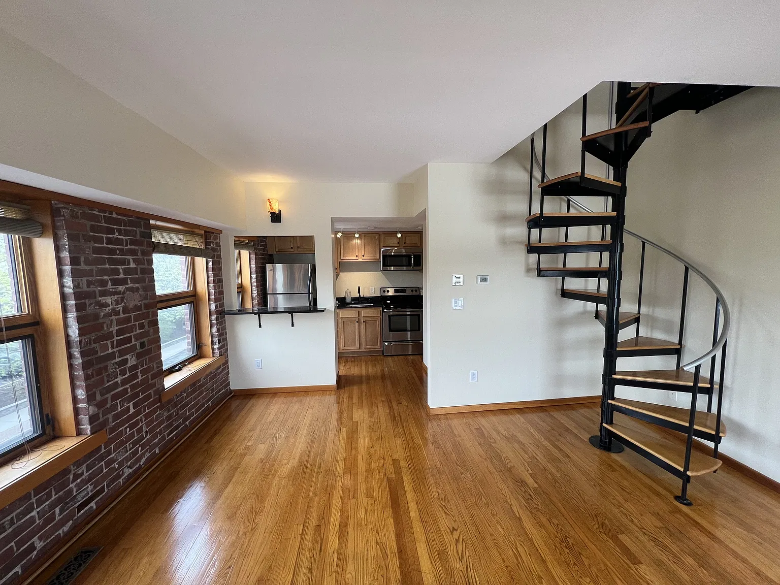 Federal Street #26-28 - Apartment 1 — Photo 4