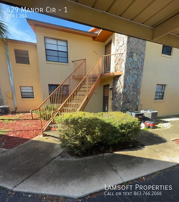 2 bed, 994 sqft, $1,200 — Photo 2