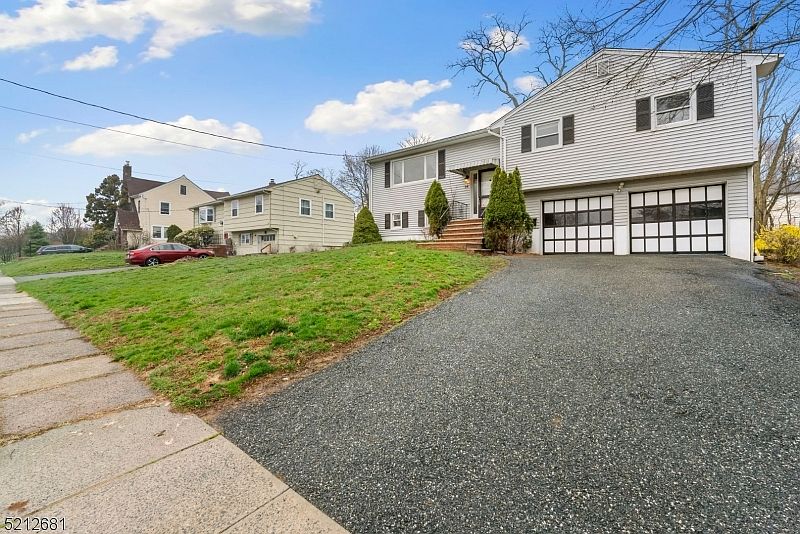 1st image of 16 Woodhull Ave
