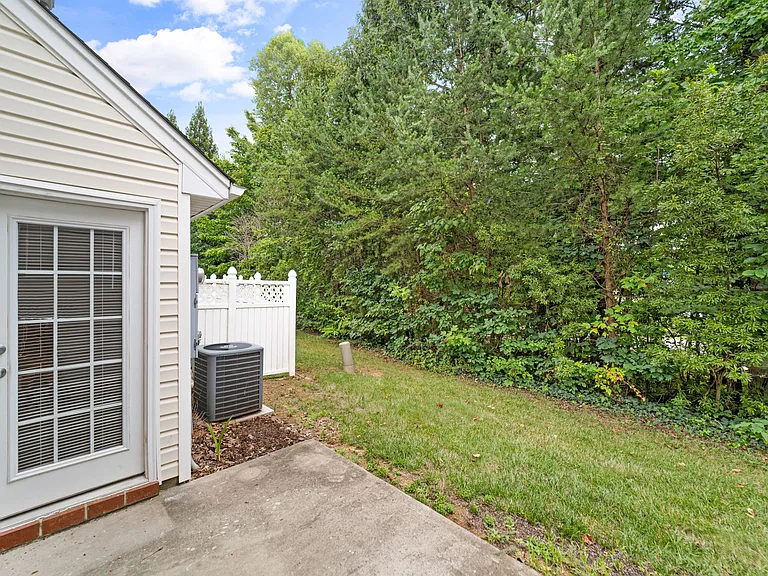 235 Blue Robin Way — Photo 34