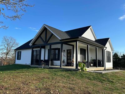 180 Breezy Hill Ln, Bedford, IN, 47421