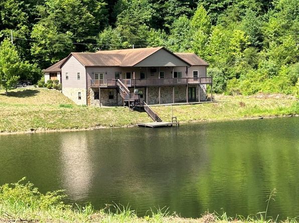 300 Old Ratliff Rd, Hagerhill, KY 41222