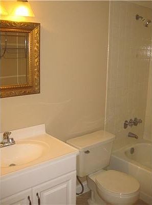 5th image of 1108 Green Pine Blvd APT A2