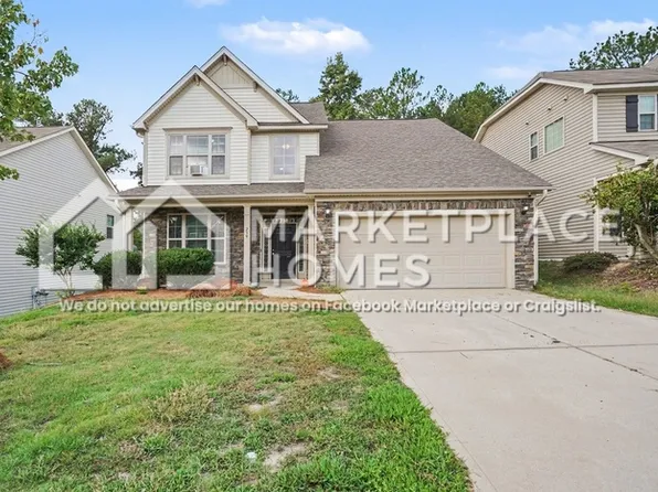 239 River Oak St, Spring Lake, NC 28390