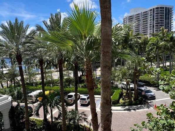 21055 Yacht Club Dr APT 504