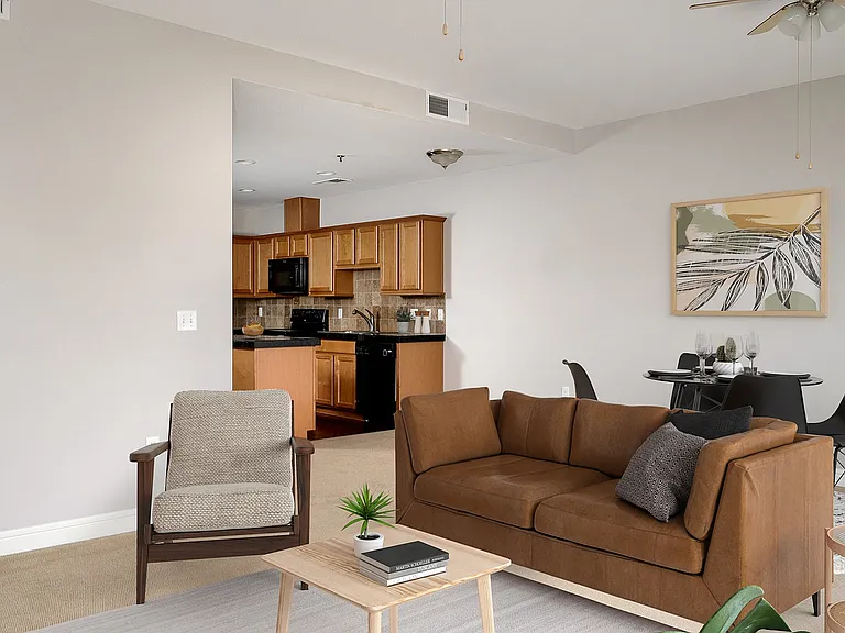 The Meridian Apartments — Photo 8