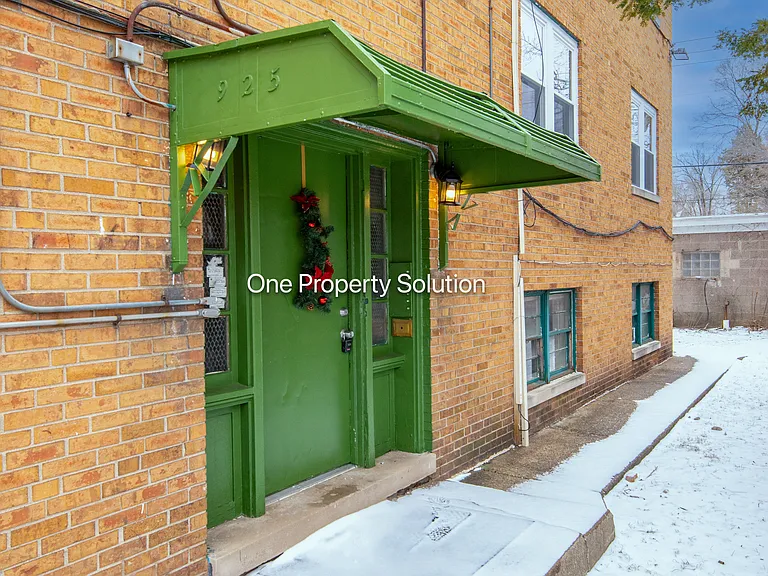 925 W 35th Ave #2 — Photo 3