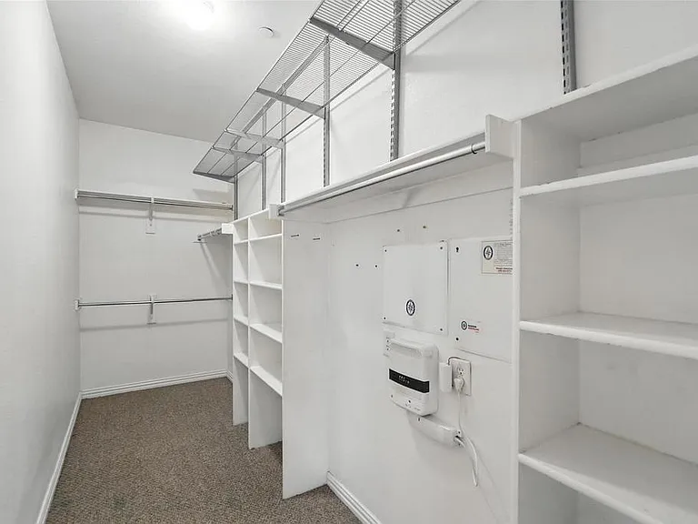 2101 Broadstone Dr — Photo 19