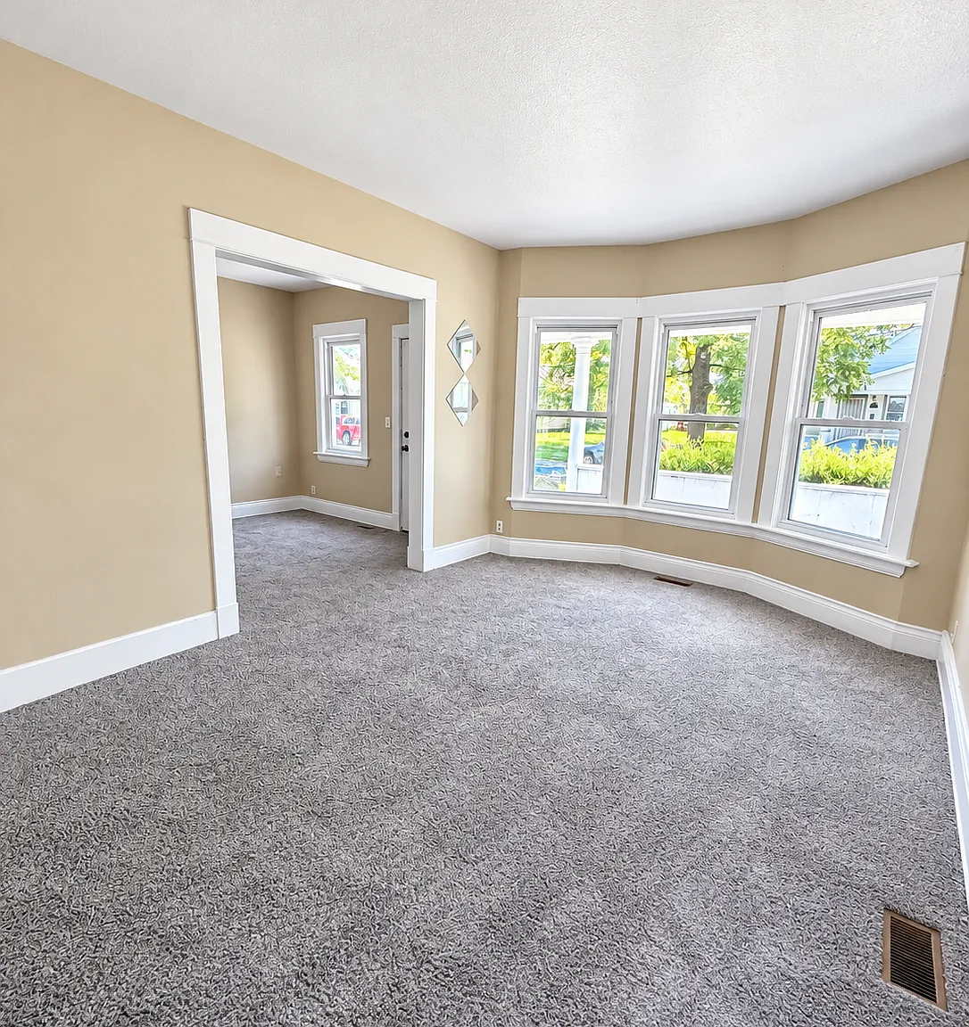 3 bed, 1294 sqft, $1,125 — Photo 4